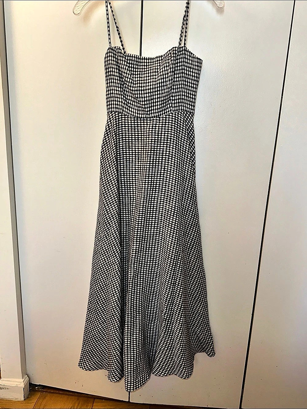 Reformation Monette Linen
Midi Dress